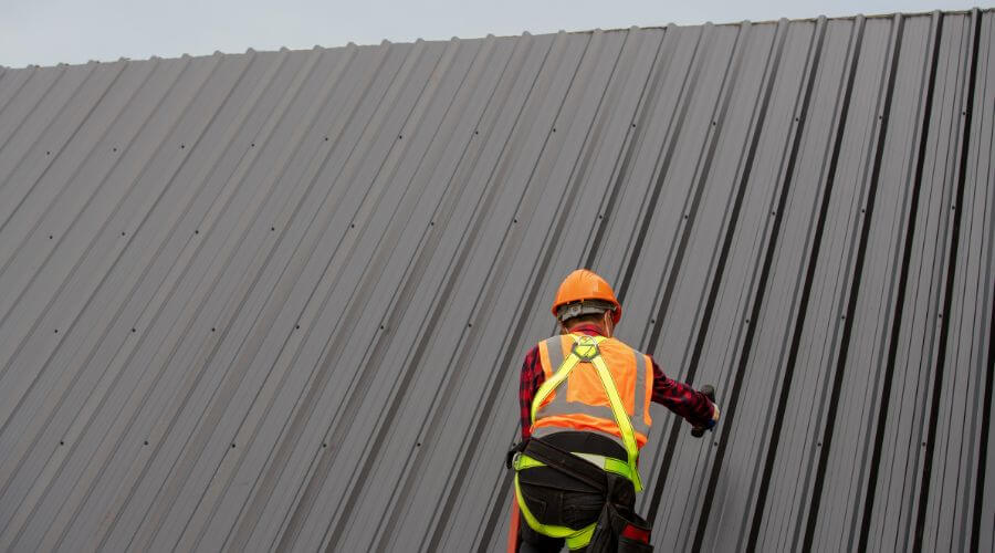 Professional gutter cleaning in Empire, NV